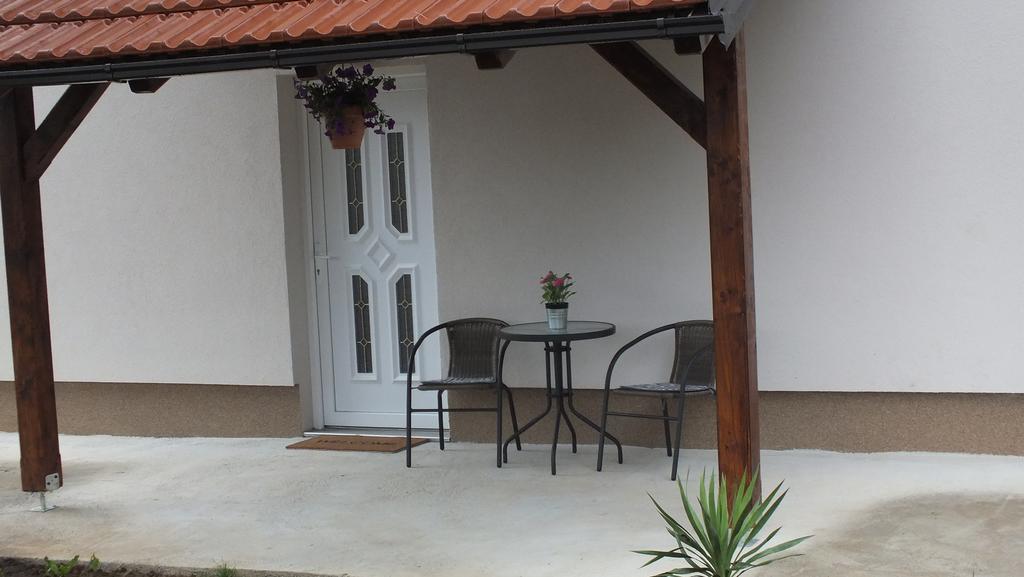Guest House Ema Grabovac  Exterior photo